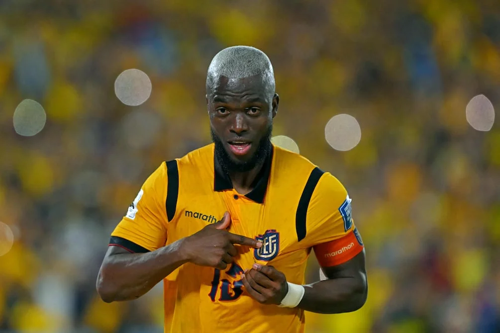 img of Enner Valencia festeja sus 100 partidos con gol y triunfo histórico en Guayaquil