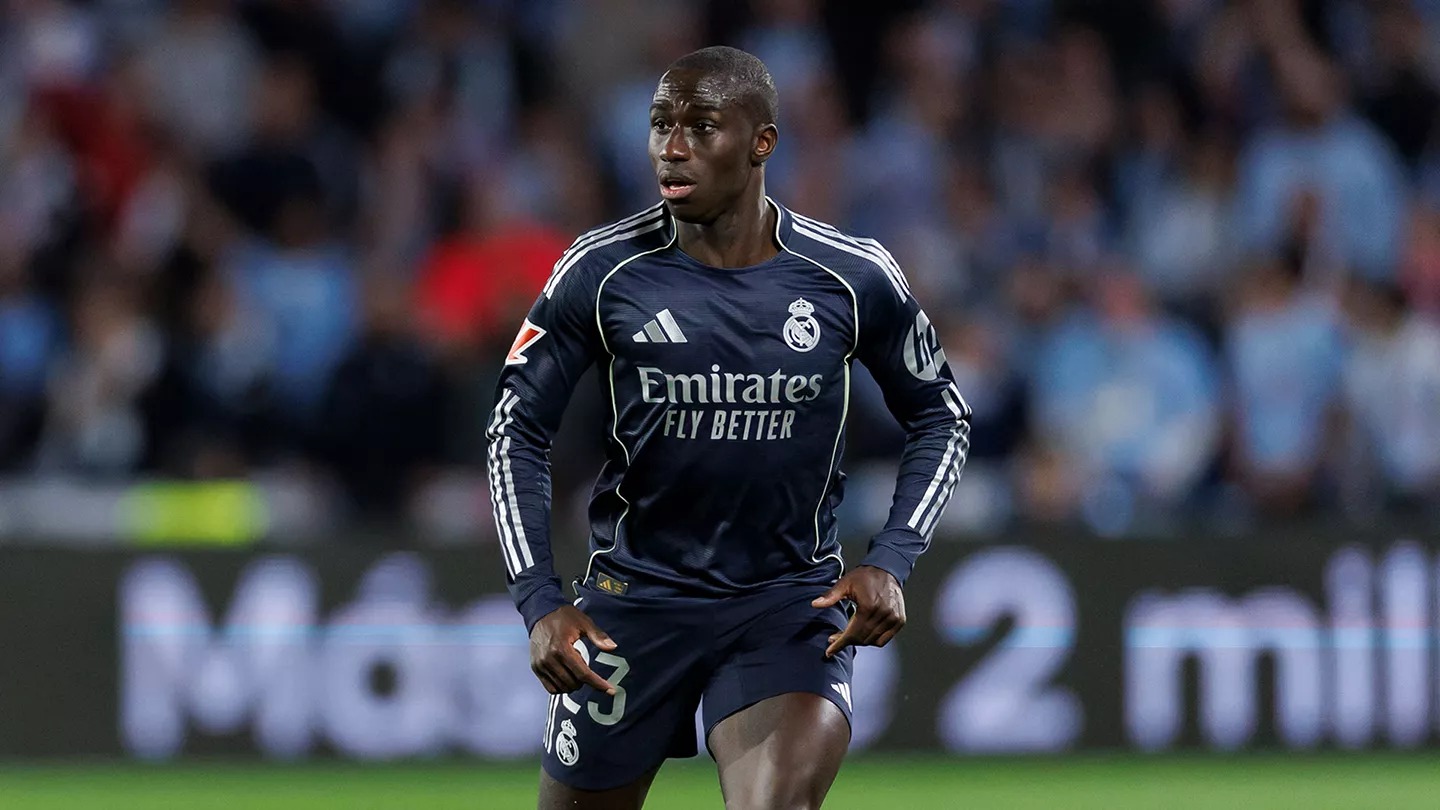 Ferland Mendy sufre lesión en tendón: estará fuera 5 meses
