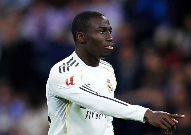 img of Ferland Mendy sufre grave lesión y considera retirarse