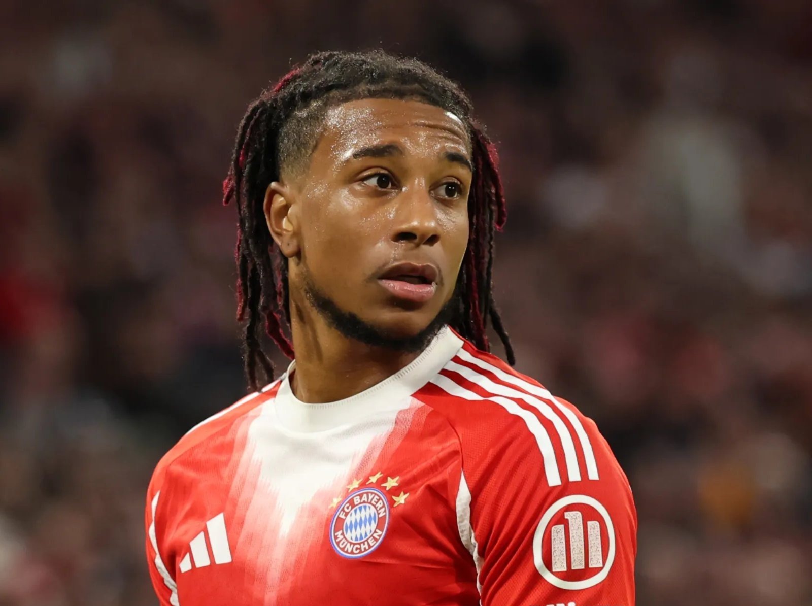 Florentino Pérez se prepara para lanzar oferta de 150 millones por Michael Olise - Michael Olise en acción con el Bayern Munich