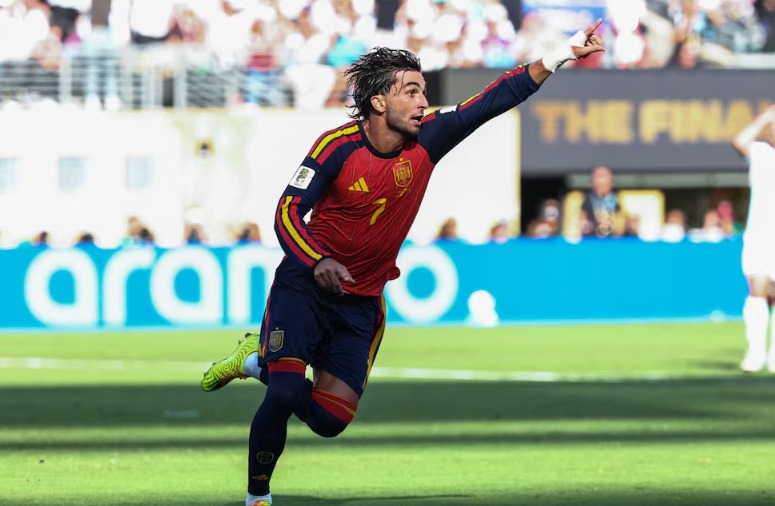 img of Ferran Torres rechazado por el Barcelona para su posible salida al PSG