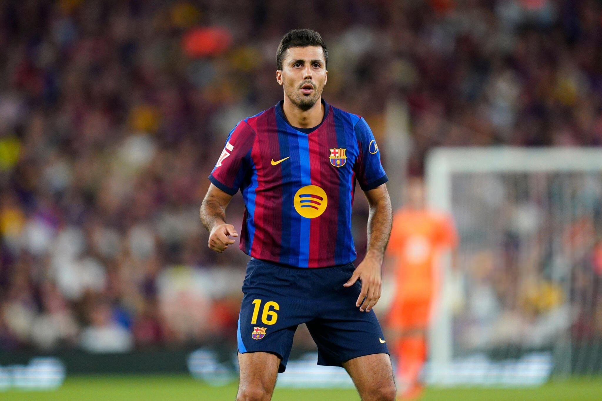 Rodri debuta y Barcelona selló 2-0 contra Athletic con gol de Fermín López - Raphinha celebra el gol que abrió el marcador en el Camp Nou.