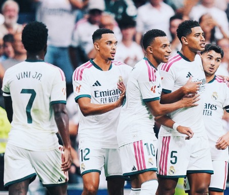 Real Madrid sella victoria 4-0 al Málaga con gol de Bellingham a los 19'