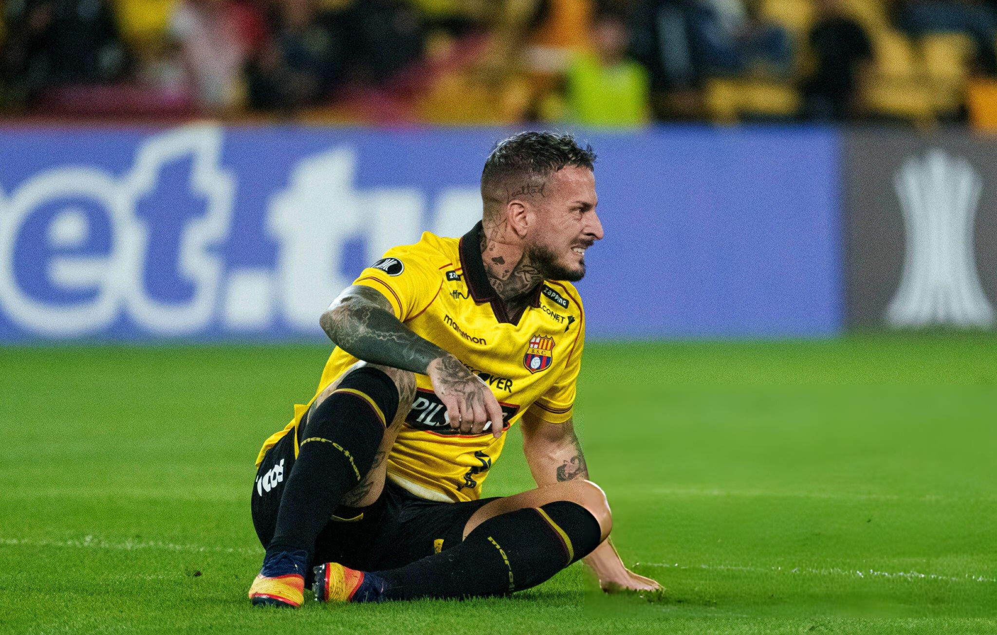 Farías confirma: Benedetto no jugará ante IDV por molestias físicas