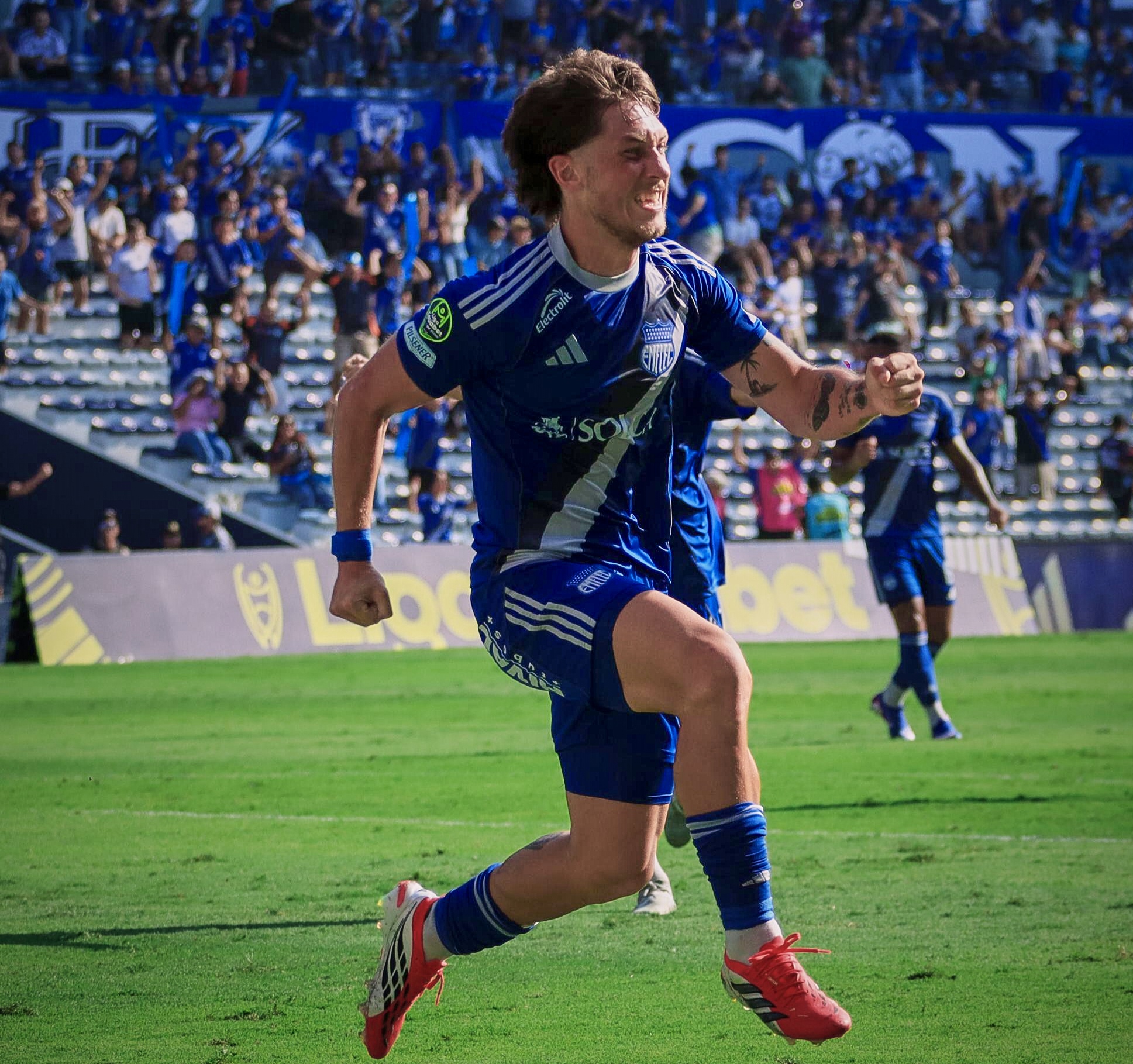 Klimowicz sella victoria de Emelec con doblete