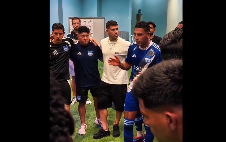 img of Luis Fernando León: 'Hemos comido mierda', Emelec remonta