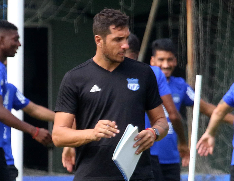 img of Deportivo Cuenca apunta a Javier Klimowicz como nuevo director deportivo