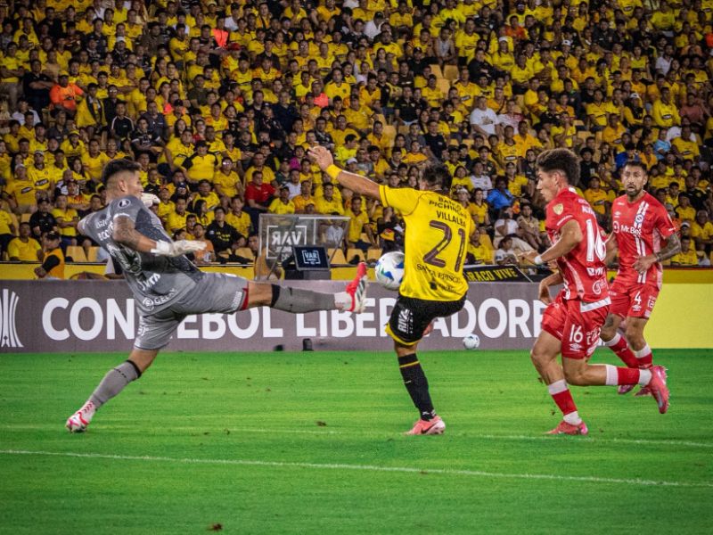Barcelona SC cierra Libertadores con peor registro Fair Play - Barcelona SC en acción durante la Libertadores