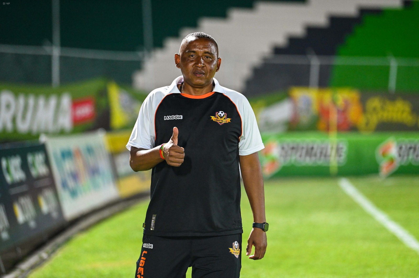 img of Juan Carlos León asume el desafío de Delfín SC