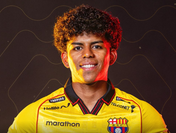 img of Luis Cano sufre esguince de grado 2 y estará varias semanas de baja