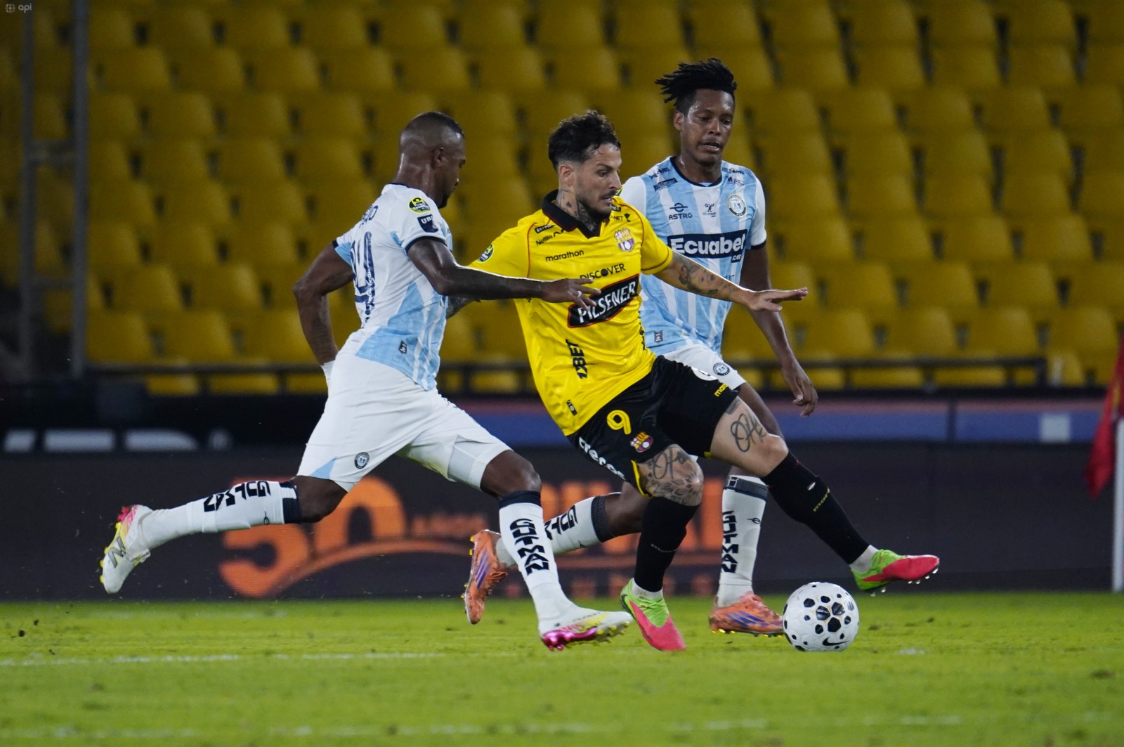 Barcelona SC rescata empate 1-1 ante Guayaquil City con gol de Benedetto