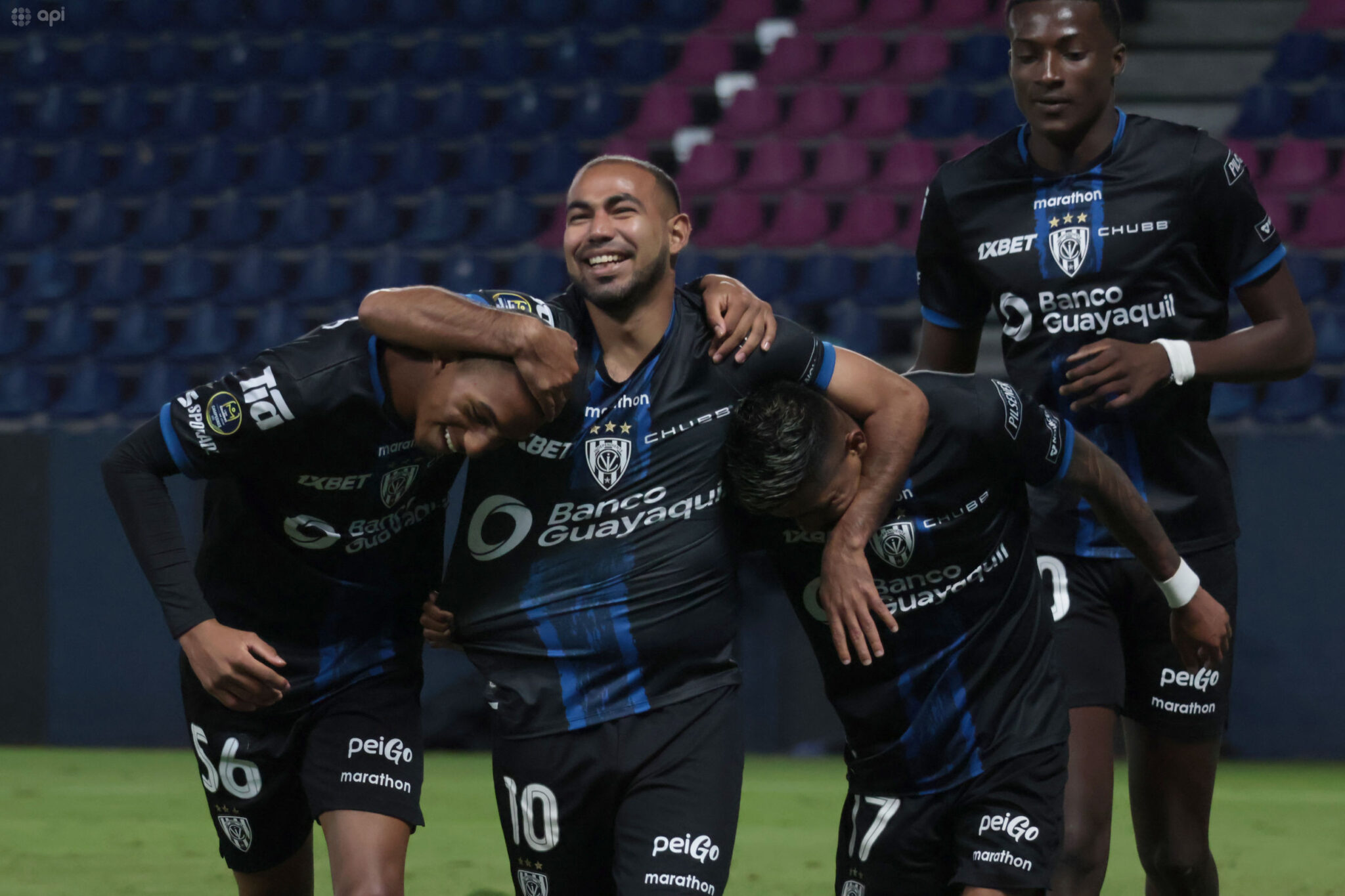 img of IDV aplasta 6-1 a Emelec y afianza liderato