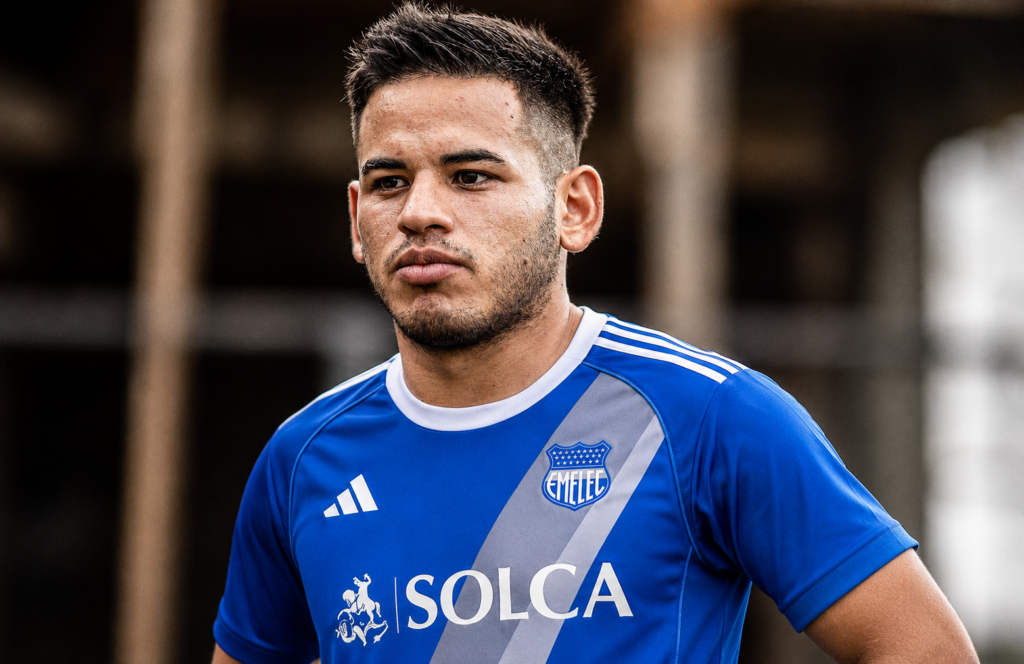 Emelec busca fichar a Teodoro Arce para potenciar su ofensiva - Teodoro Arce, volante paraguayo que puede desempeñarse como extremo