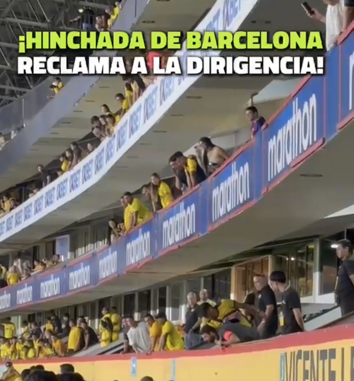 img of Hinchas de Barcelona SC estallan en ira contra David Álvarez