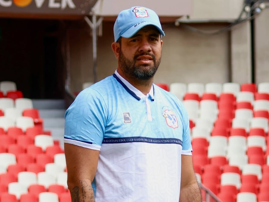 Liga de Portoviejo confirma a Javier Carvajal como nuevo DT