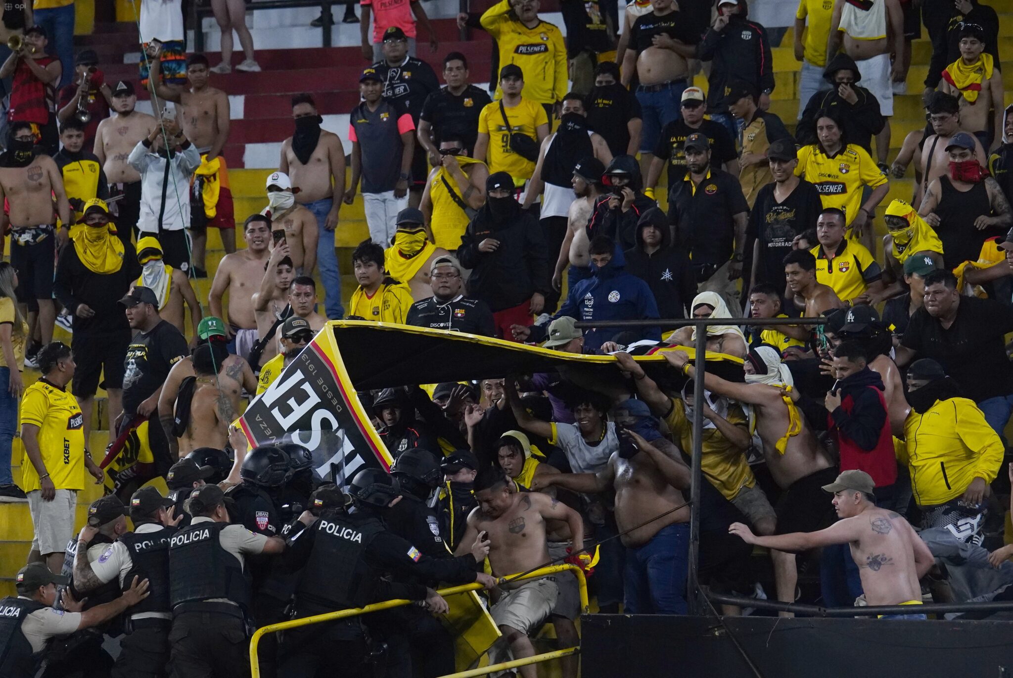Macará supera a Barcelona SC con polémica: