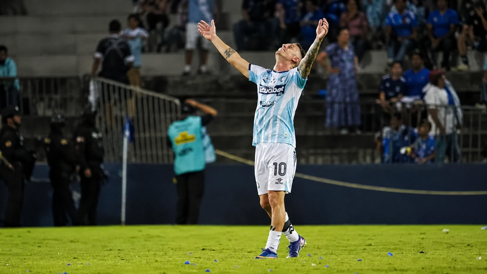 img of Damián Díaz se despide de Guayaquil City y se vuelve hincha del equipo