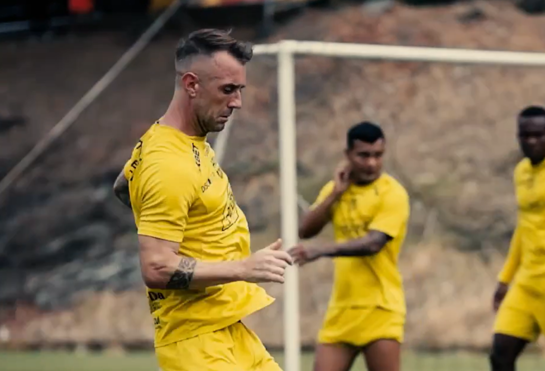 Kitu Díaz entrena con Barcelona SC y apunta a recuperar puesto en el mediocampo