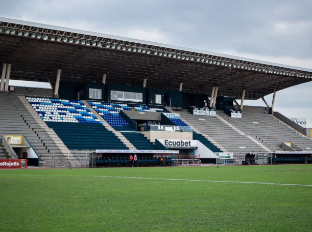 Guayaquil City aclara reclamos de LDU y defiende mejoras en el Chucho Benítez