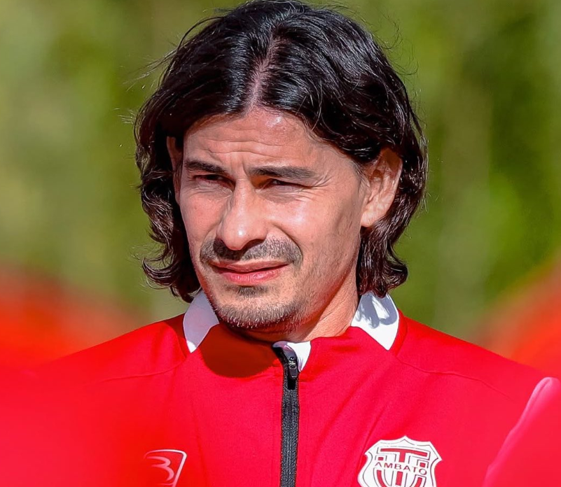 Jugadores piden salida de Ismael Blanco y la directiva evalúa su futuro