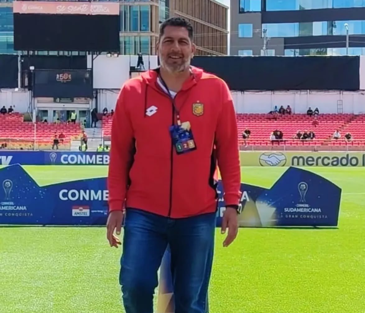 Néculman despide al Deportivo Cuenca tras dos meses y Bonelli asume interinamente - Diego Bonelli, actual entrenador de la Sub‑19, asume la dirección técnica interina del Deportivo Cuenca.