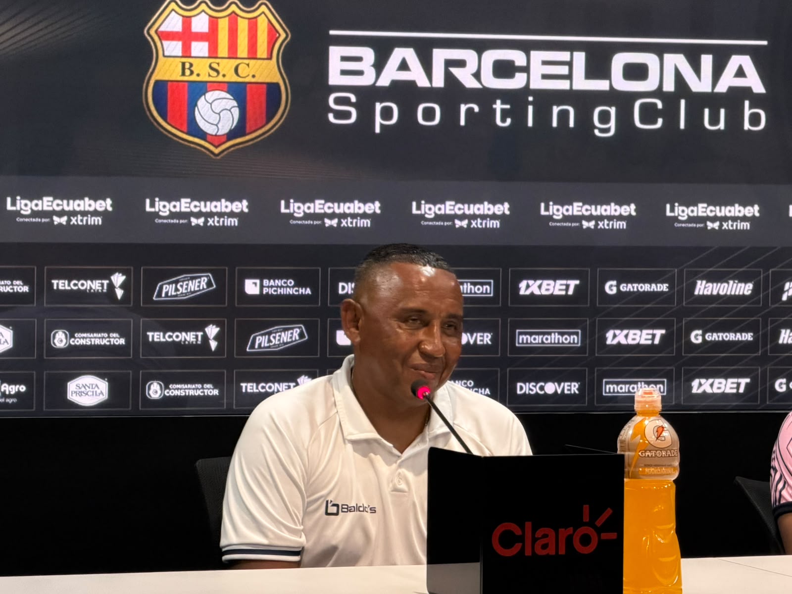img of Pechón León afirma que querían los tres tras empatar 1-1 contra Barcelona