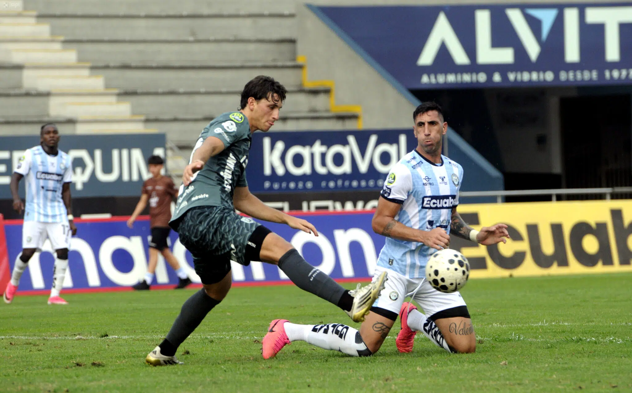 Guayaquil City rescata punto al 93′ contra Leones