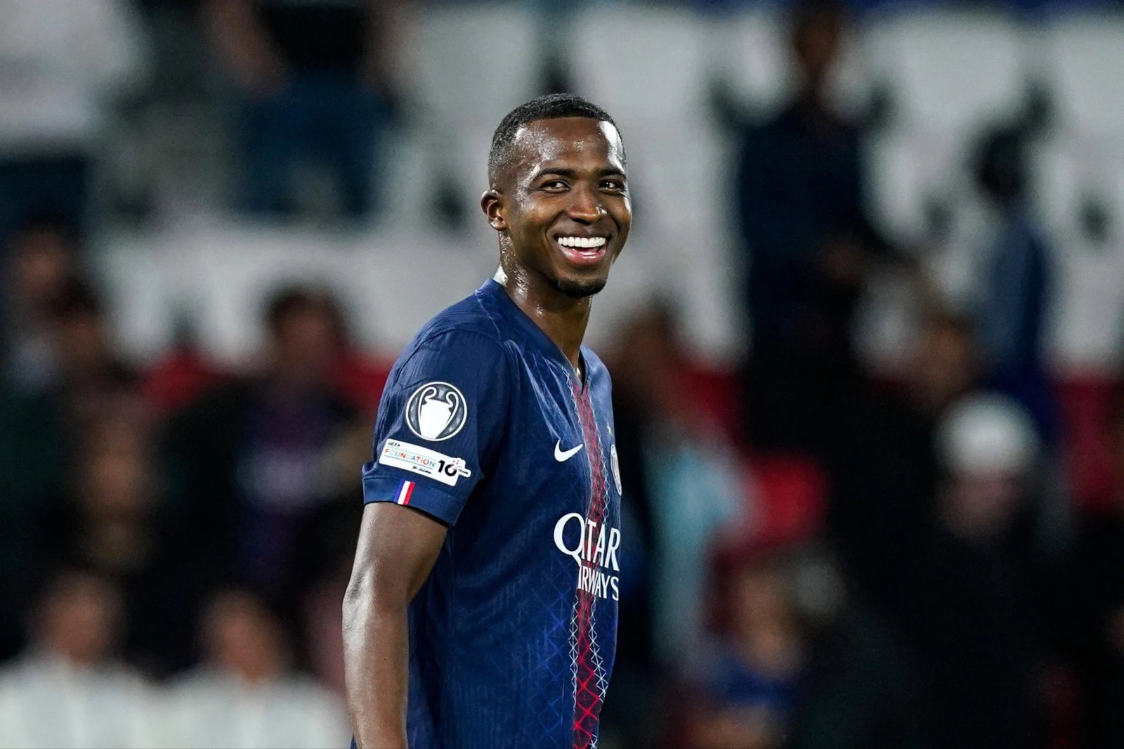 Willian Pacho se consolida en la Ligue 1 - Willian Pacho en acción con el Paris Saint-Germain