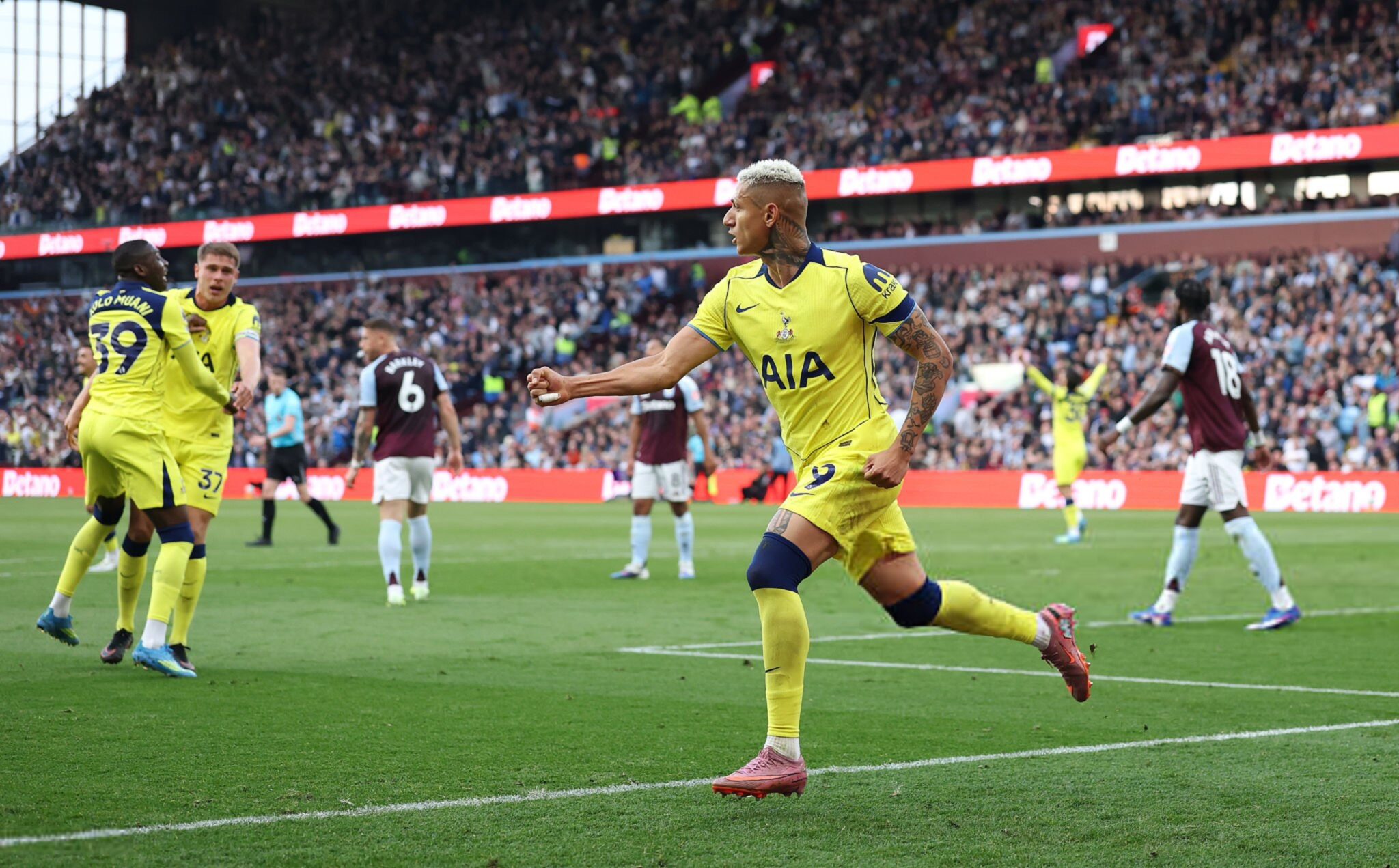 Tottenham rescata su temporada