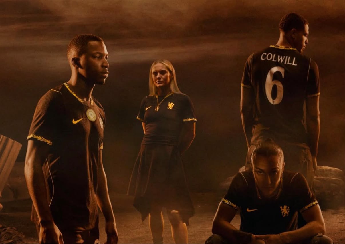 img of Moisés Caicedo y el Chelsea presentan su nueva camiseta alterna con diseño histórico