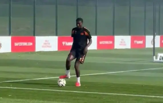 img of Juan Riquelme Ángulo entrena con Sunderland y apunta a ser el nuevo 9 de Ecuador