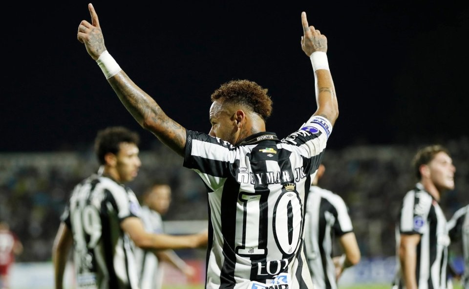 img of Neymar anota con sutileza en la Sudamericana