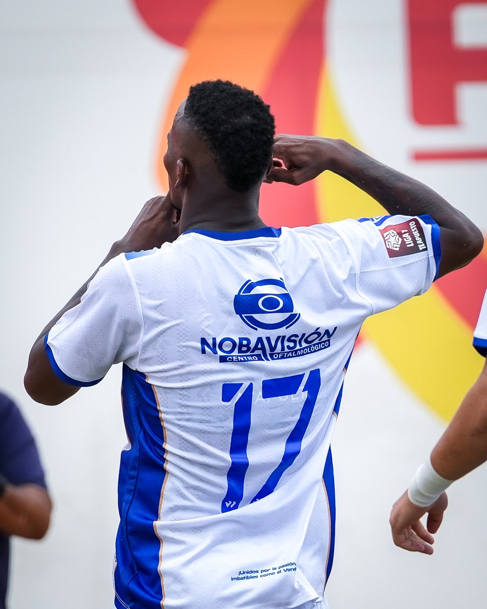 img of Cristian Penilla brilla en Perú y es elegido Jugador Adidas de la Fecha 13