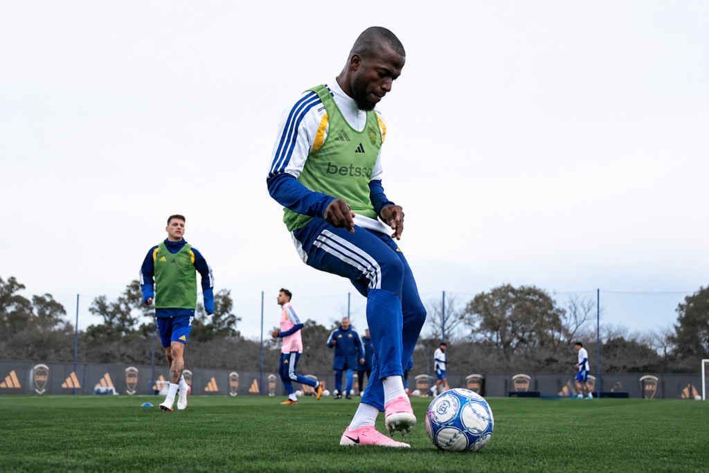 img of Enner Valencia debe esperar su estreno con Boca Juniors