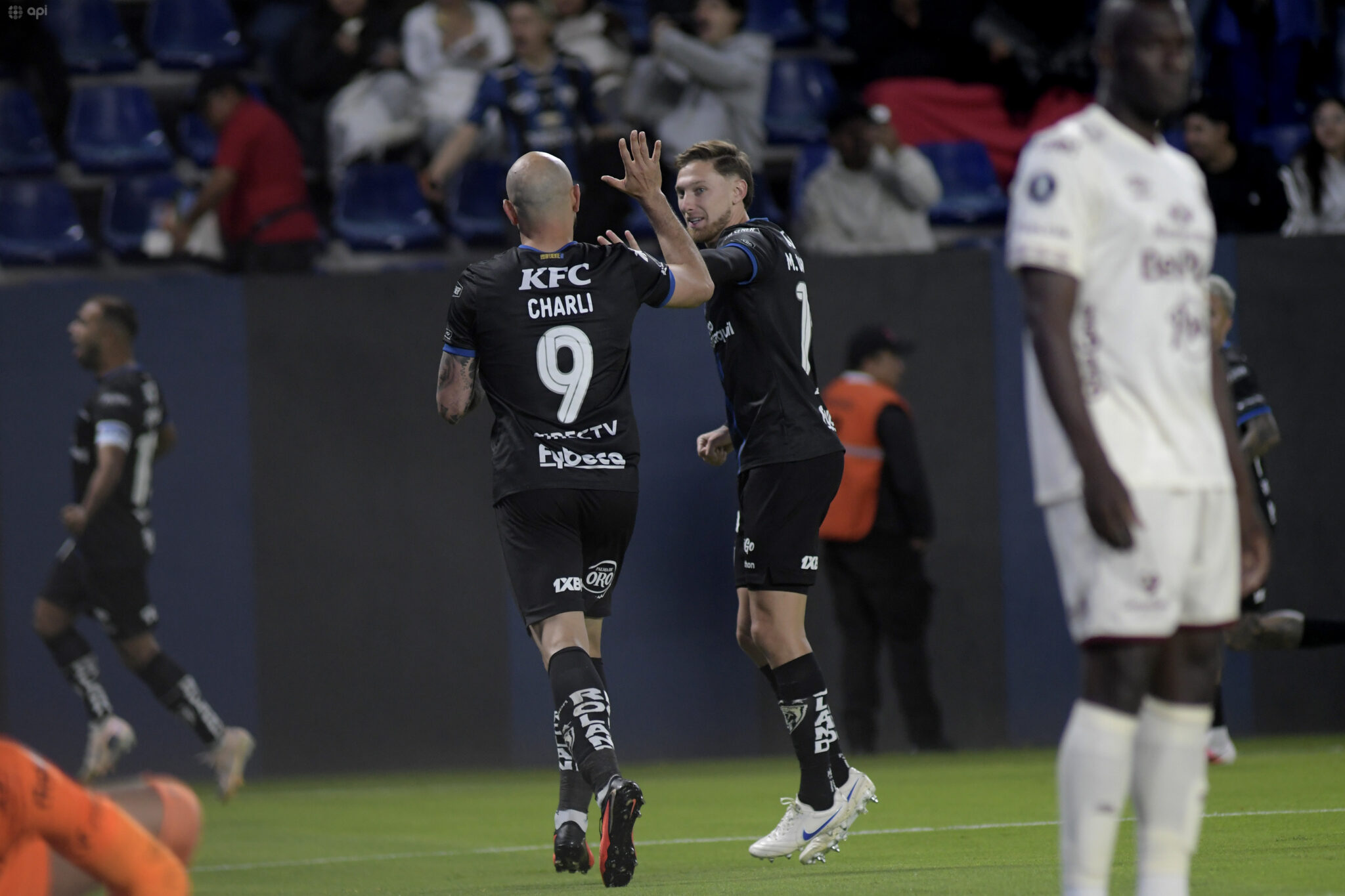 img of Romero abre a los 59 y IDV avanza a cuartos de Libertadores