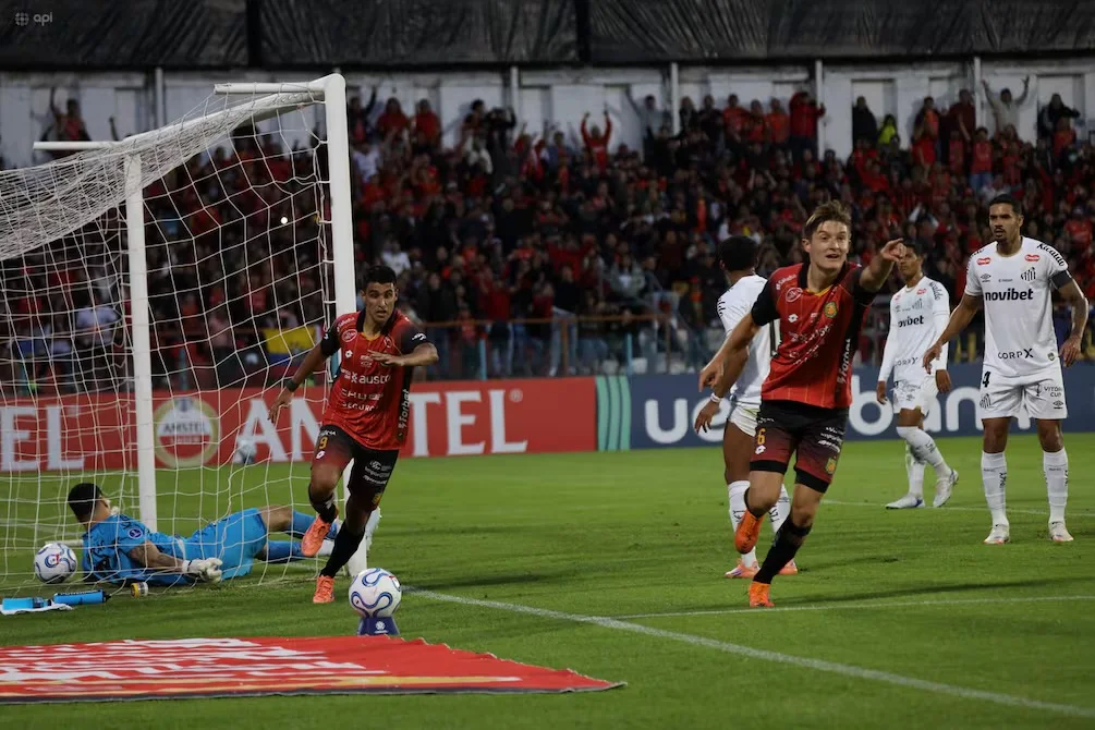 Histórico triunfo morlaco ante el Santos de Pelé