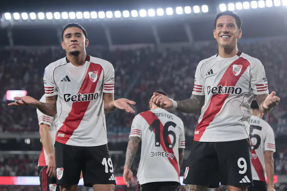 Kendry asiste en la victoria de River Plate ante Carabobo por la Copa Sudamericana 2026