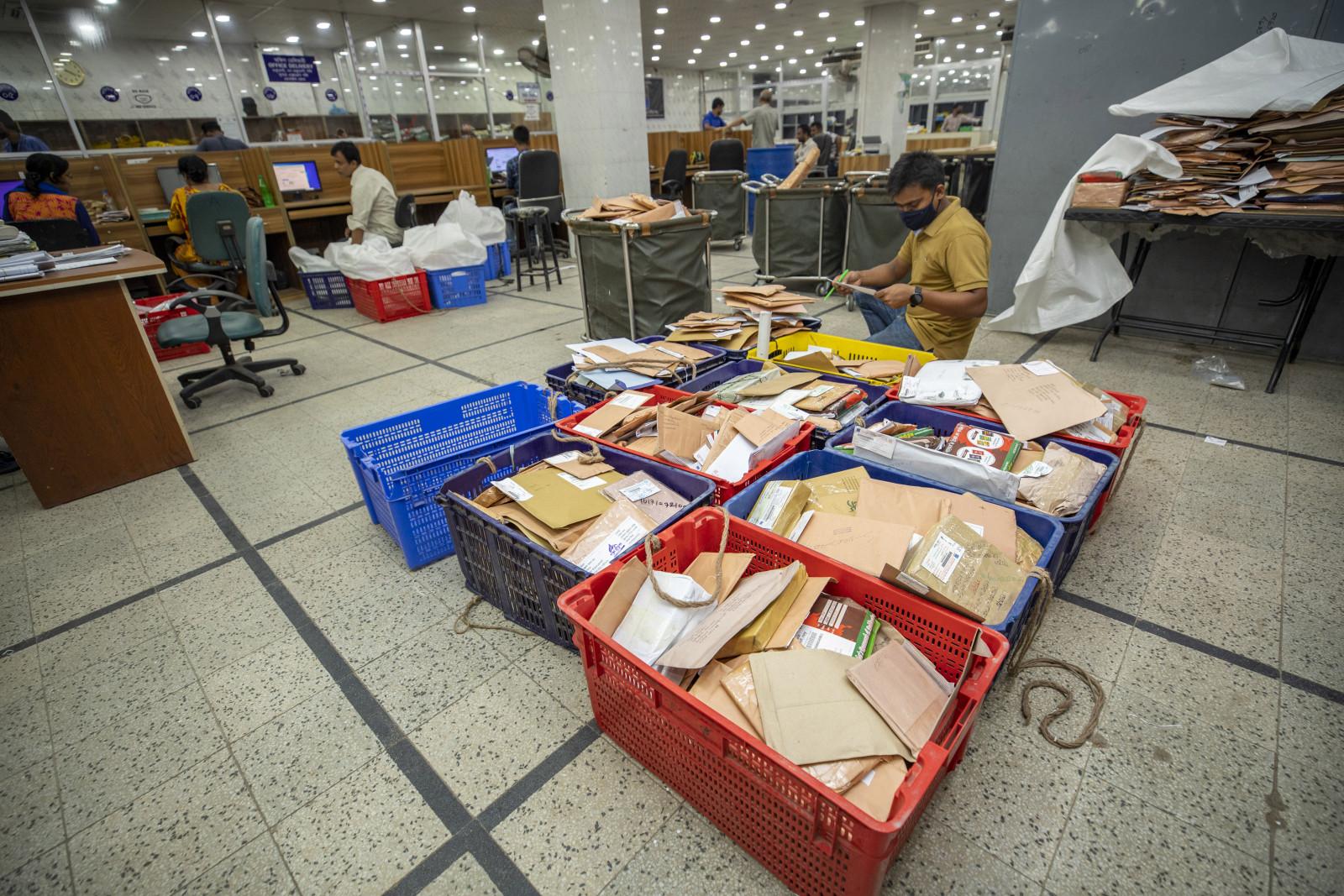 Sundarban Courier Service: The 10,000-strong company that delivers anything from needle to couch | The Business Standard