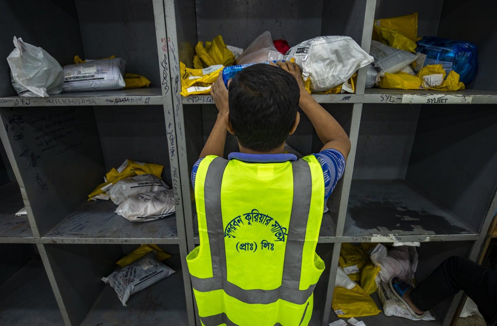  Sundarban Courier Service: The 10,000-strong company that delivers anything from needle to couch | The Business Standard