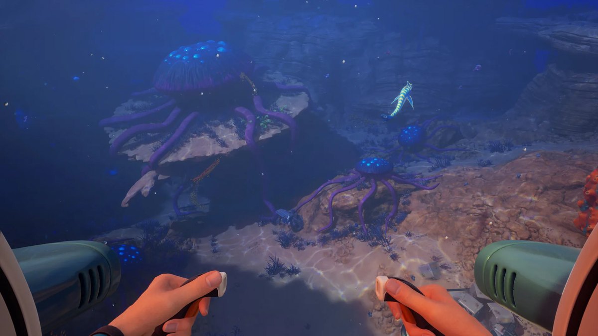 Subnautica 2 Co-op Survival Guide: How To Dive the Deep Together Without Losing Anyone