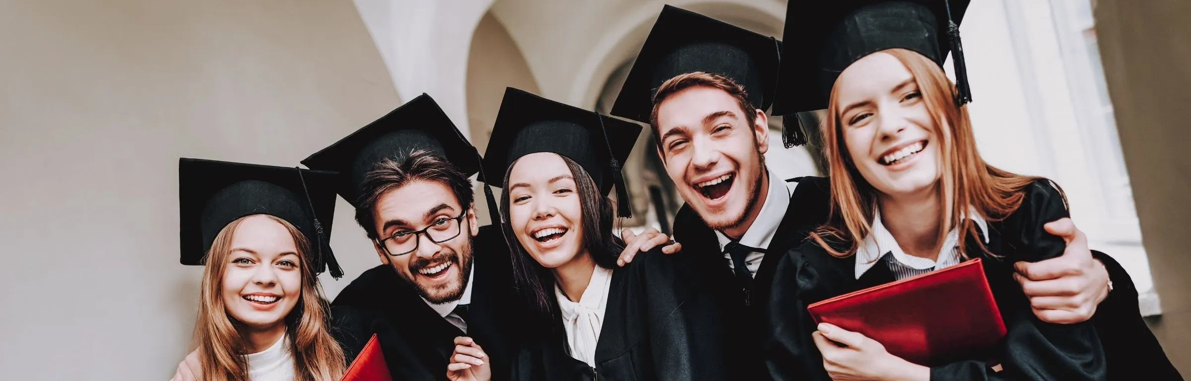 How Do OIHS Students Get Accepted into Universities Abroad? Real Processes and Strategies