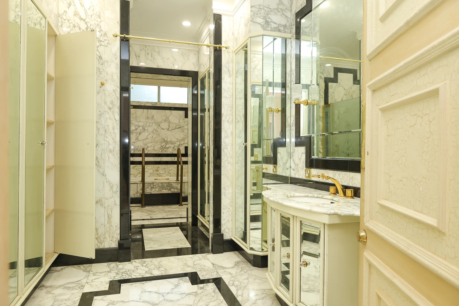 Muzium Diraja gallery image 33