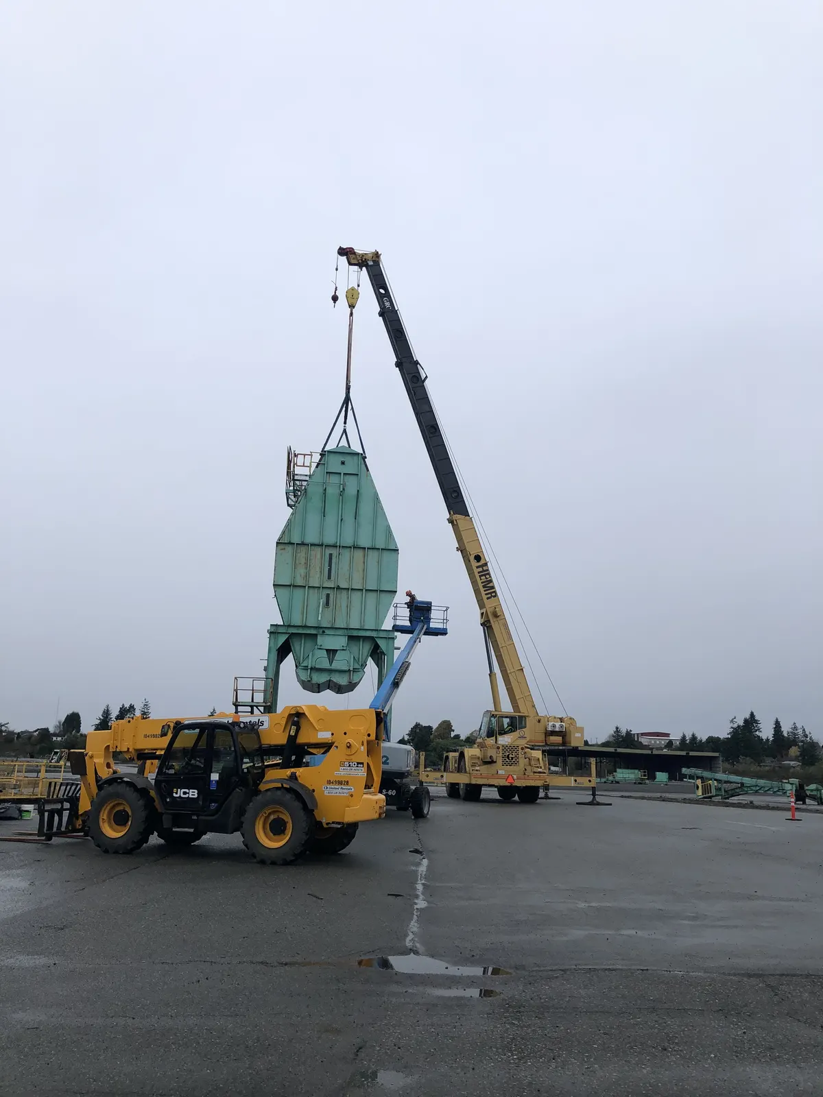 Removing and relocating a chip bin
