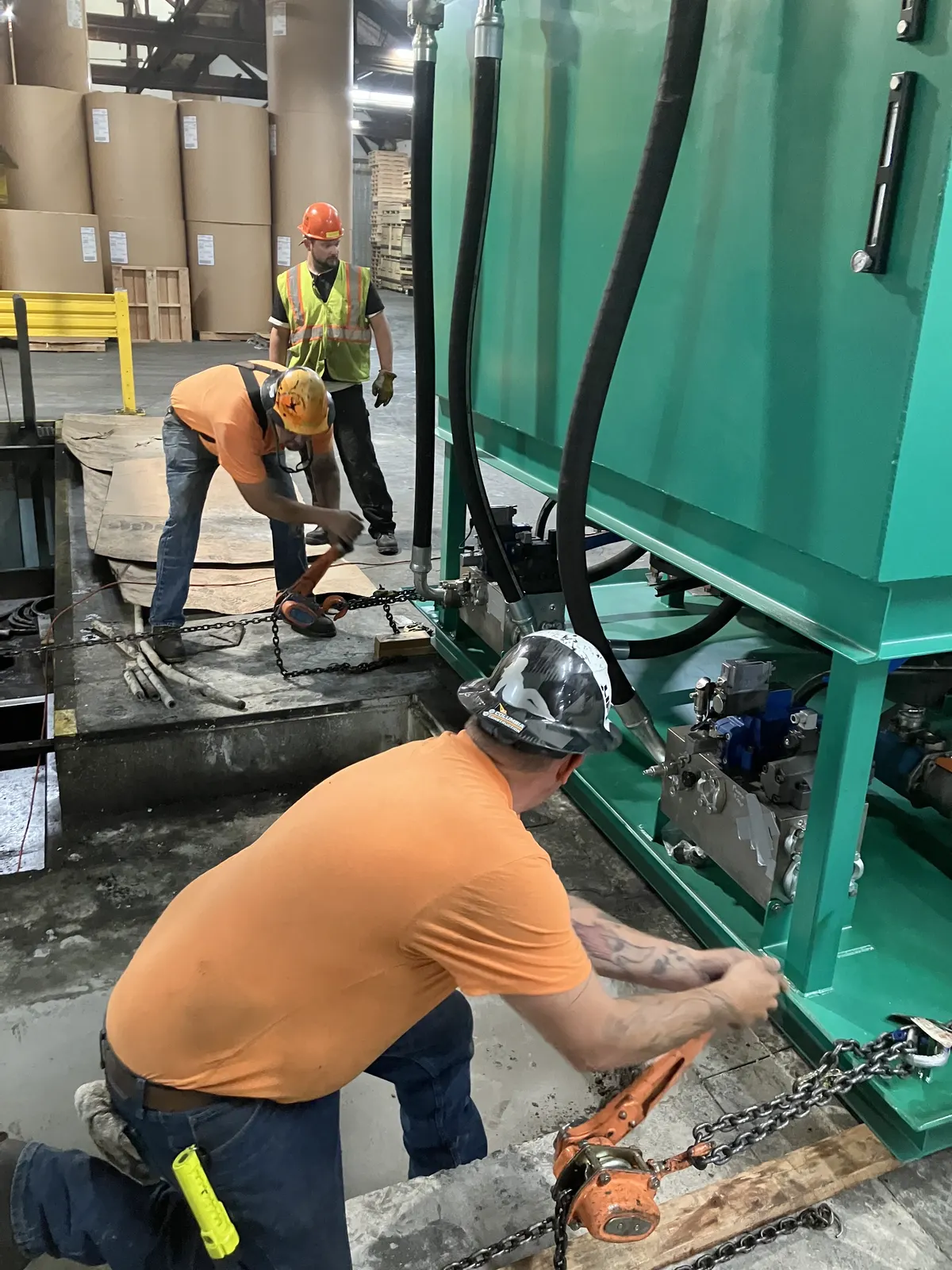 Hydraulic power unit installation