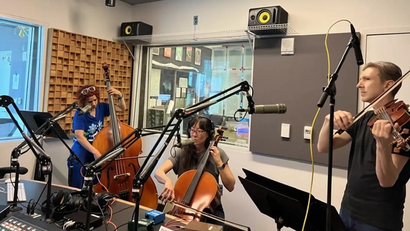 Lalitree Darnielle interview & set LIVE on WXDU