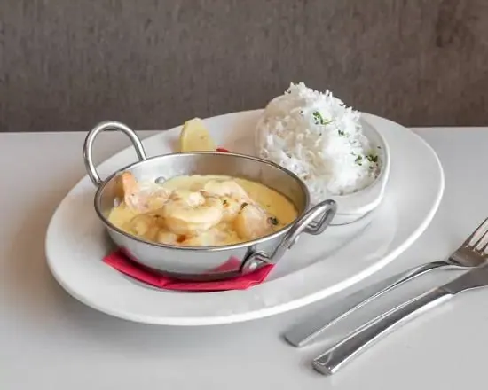 Creamy Garlic Prawns image