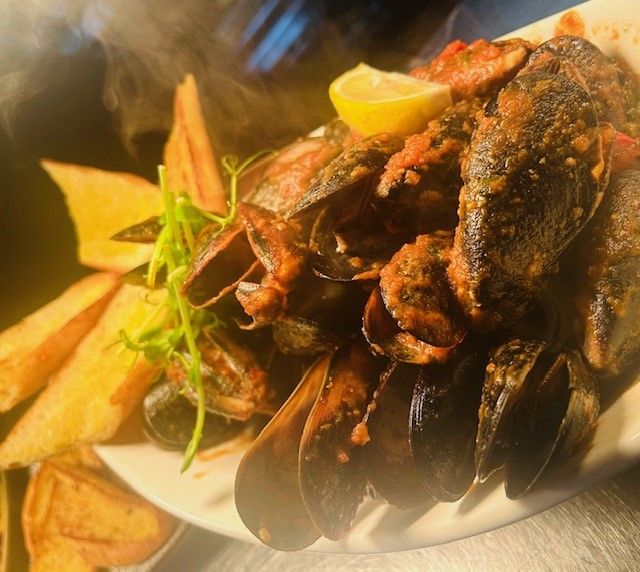 Chilli Mussels image