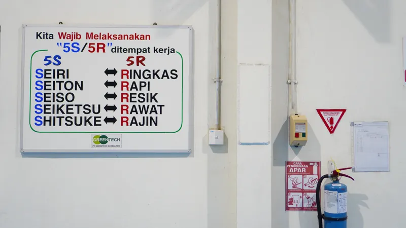 Calibration-certified production equipment at Greentech Globalindo factory floor