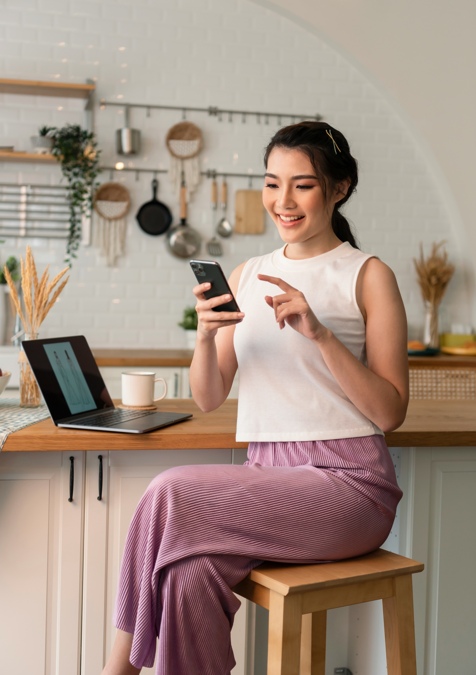 What a Virtual Assistant Actually Is (And Why You Might Need One) 