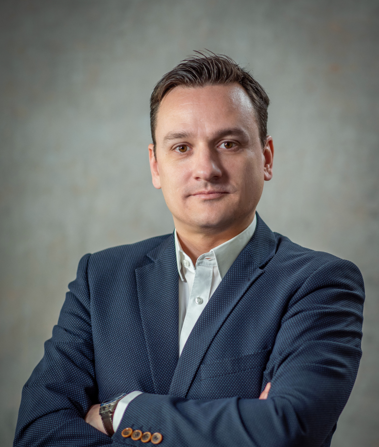 László Bödör - Chief Executive Officer